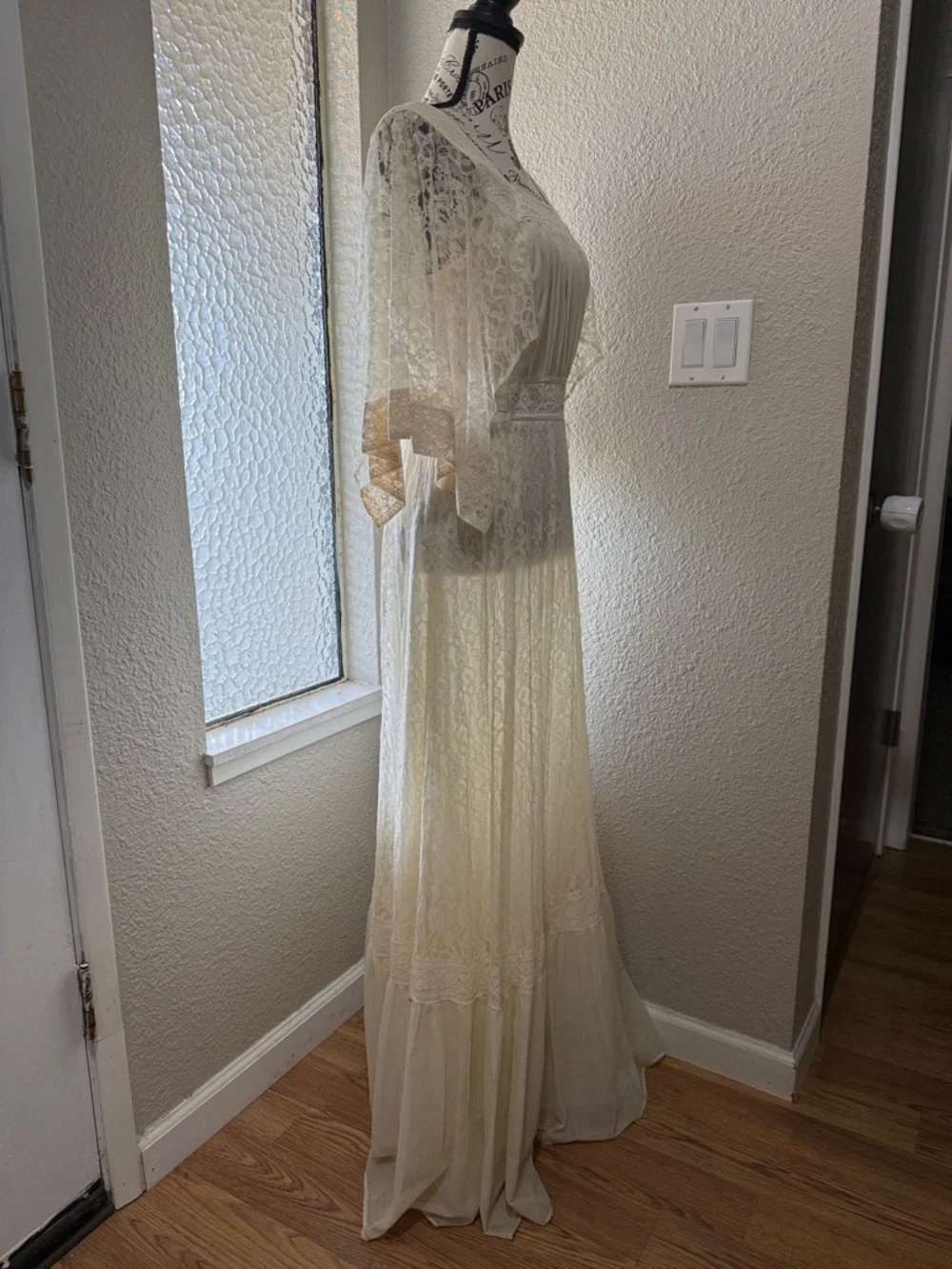 Vintage handmade Ivory Lace Maxi Dress - Picture 3 of 8